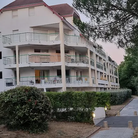 Les Dryades 4 Pax 公寓 *